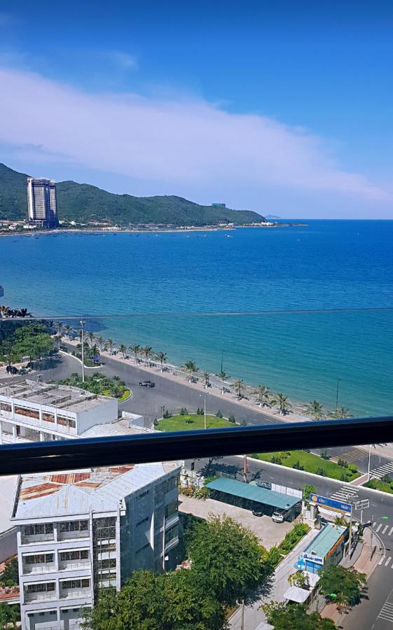 Beachfront Scenia Bay Apartment Nha Trang Esterno foto
