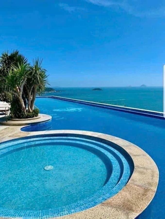 Beachfront Scenia Bay Apartment Nha Trang Esterno foto