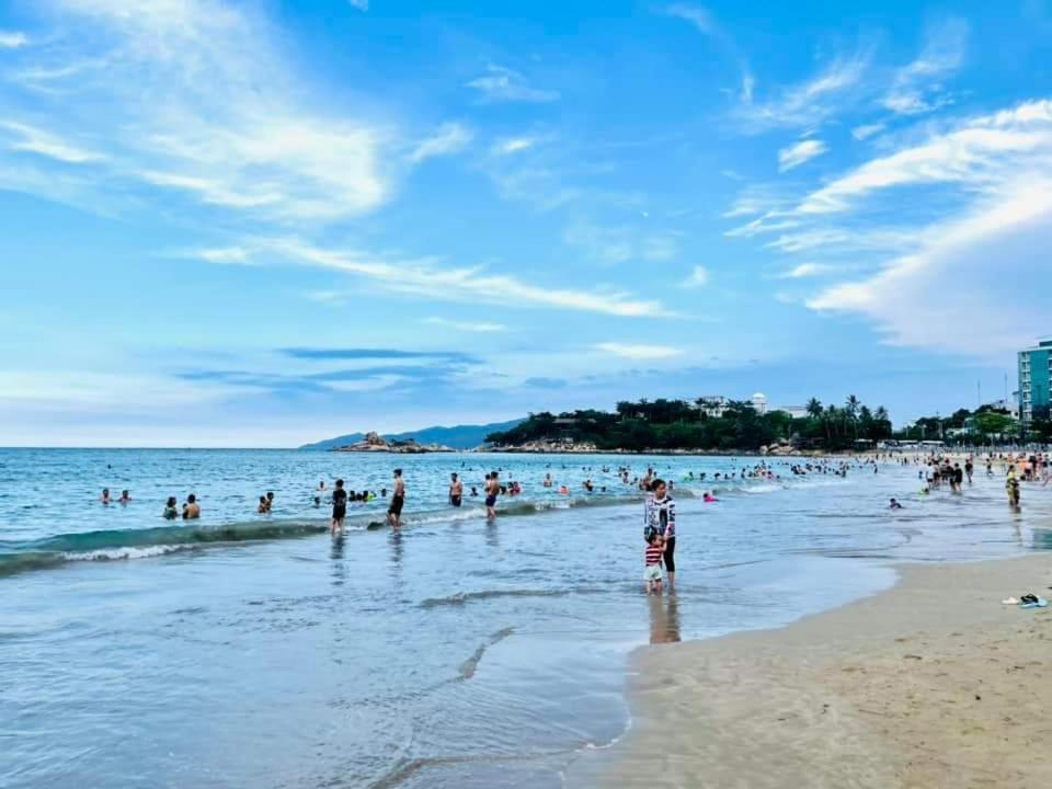Beachfront Scenia Bay Apartment Nha Trang Esterno foto